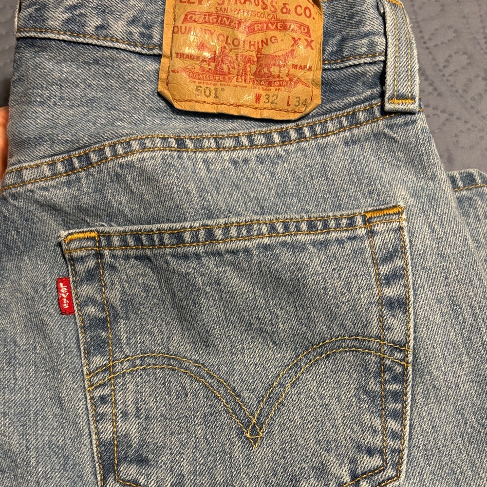 Levi's Men's Light Blue 501 Straight Jeans